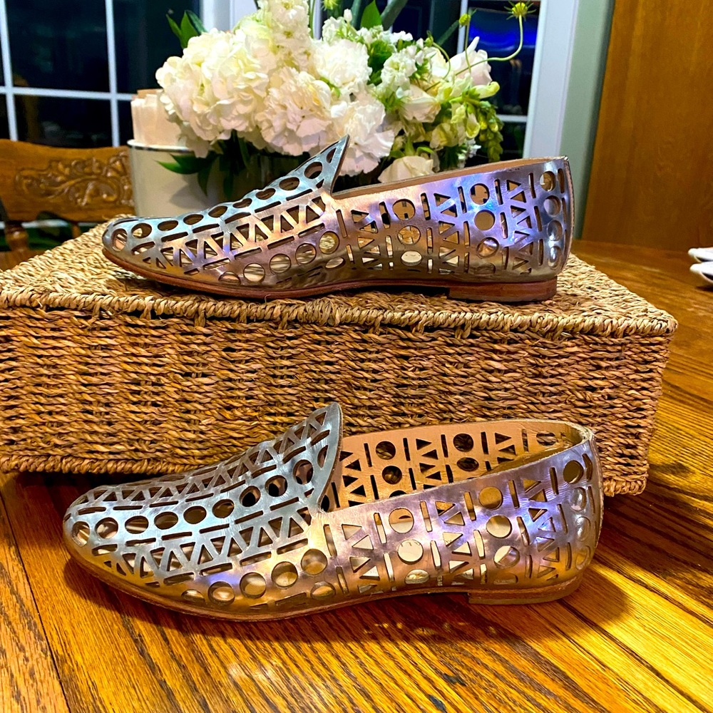 Loeffler Randall Leather Metallic Cutout Flats Size 7.5